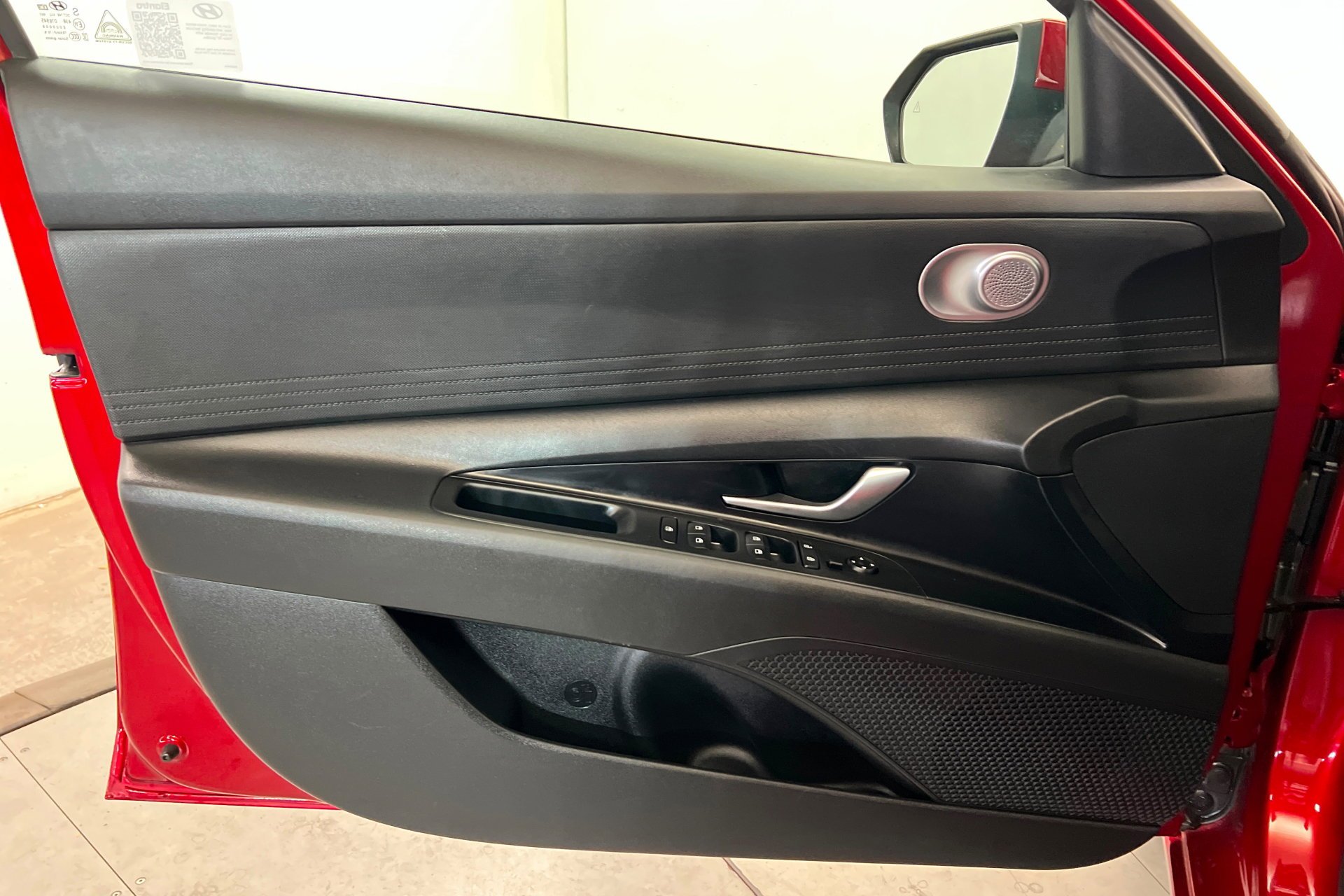 Used 2024 Ultimate Red Hyundai SEL image 15