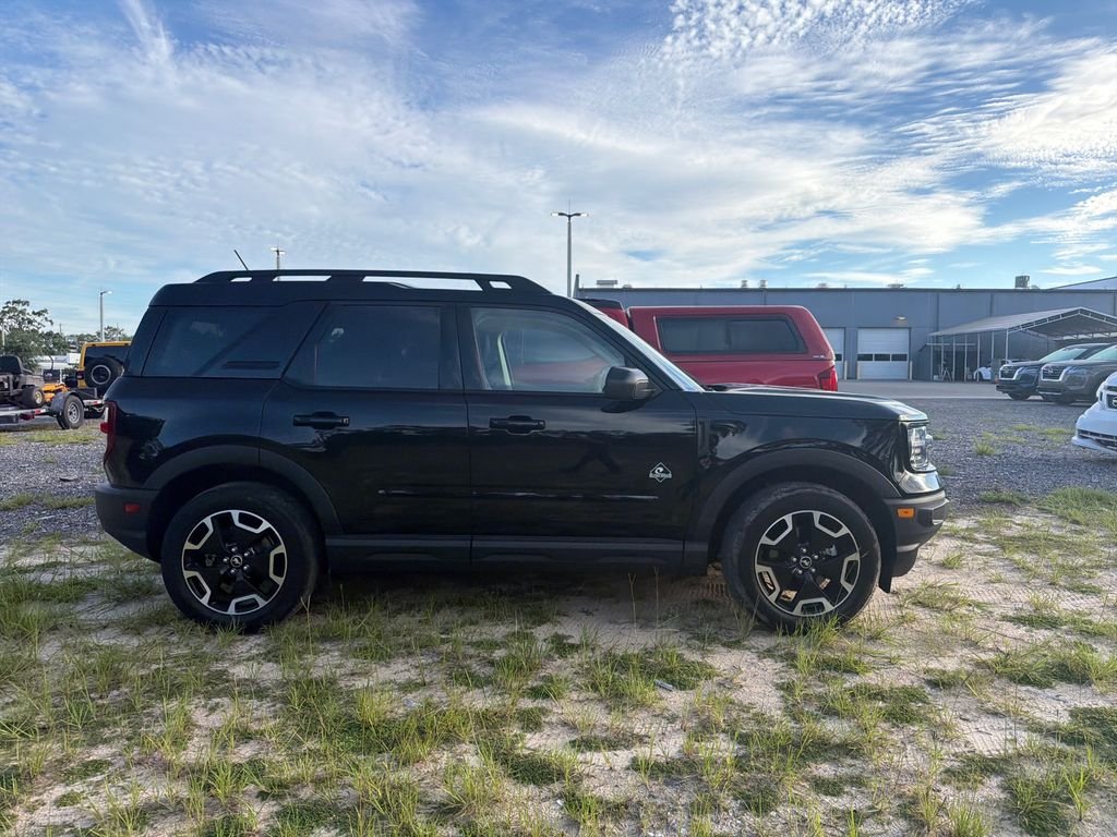 Used 2023 Black Ford Outer Banks image 4