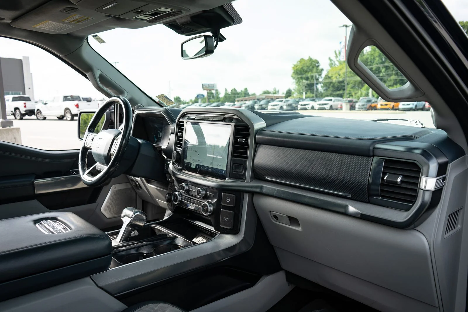 Used 2023 Blue Ford Limited image 22