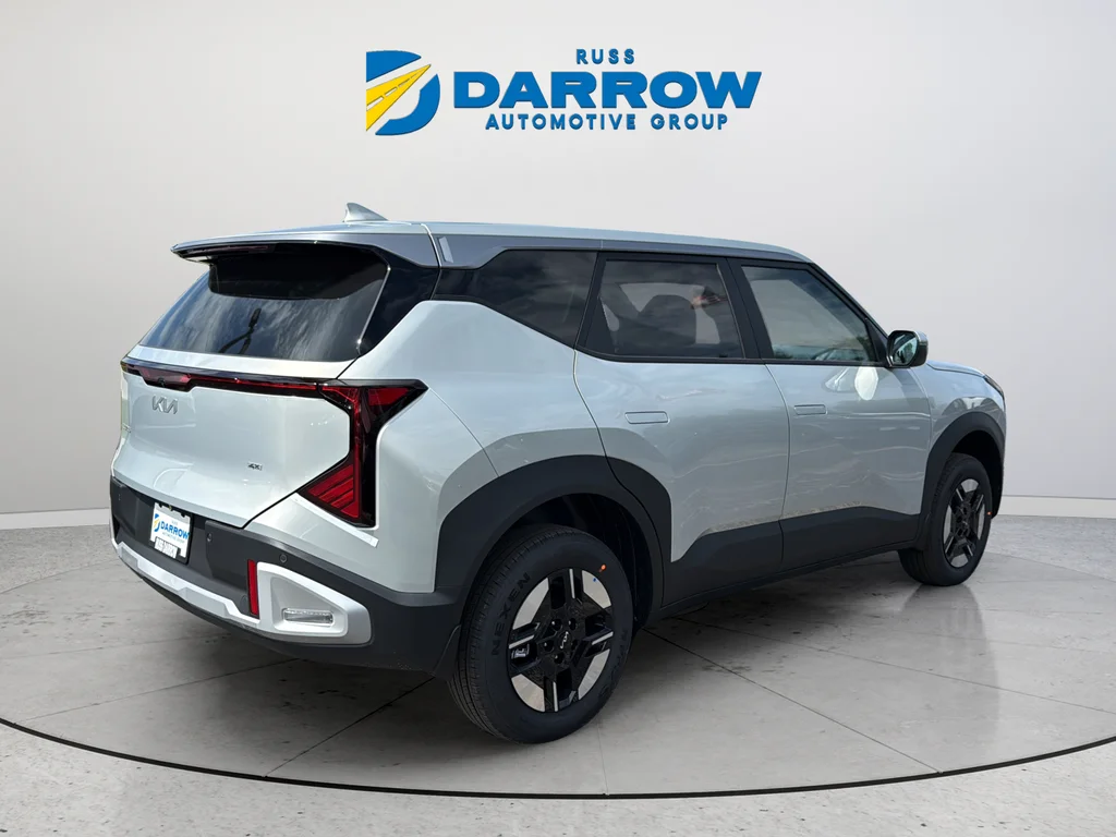 New 2027 Ivory Silver Kia LX image 5
