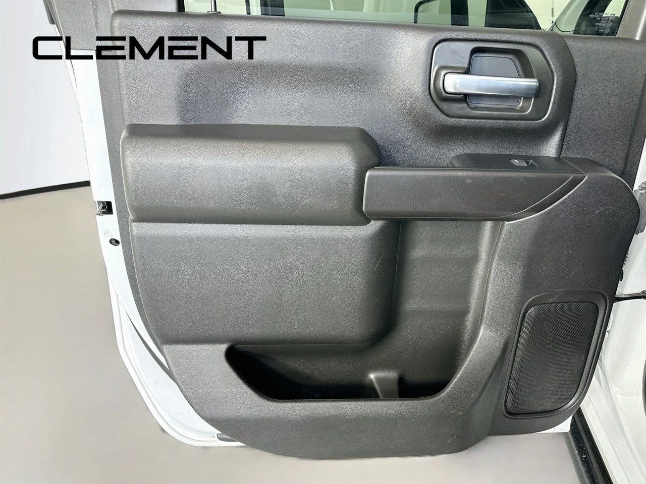 Used 2024 Summit White Chevrolet Custom image 28