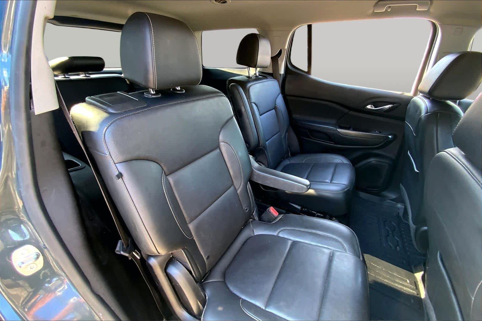 Used 2020 Dark Sky Metallic GMC SLT image 20