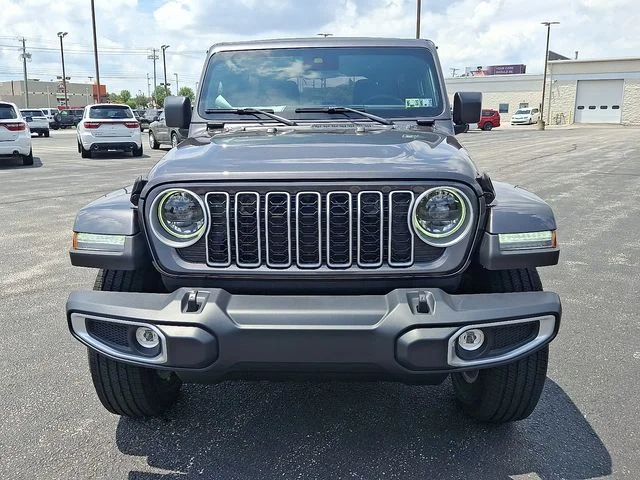 New 2025 Gray Jeep Sahara image 2