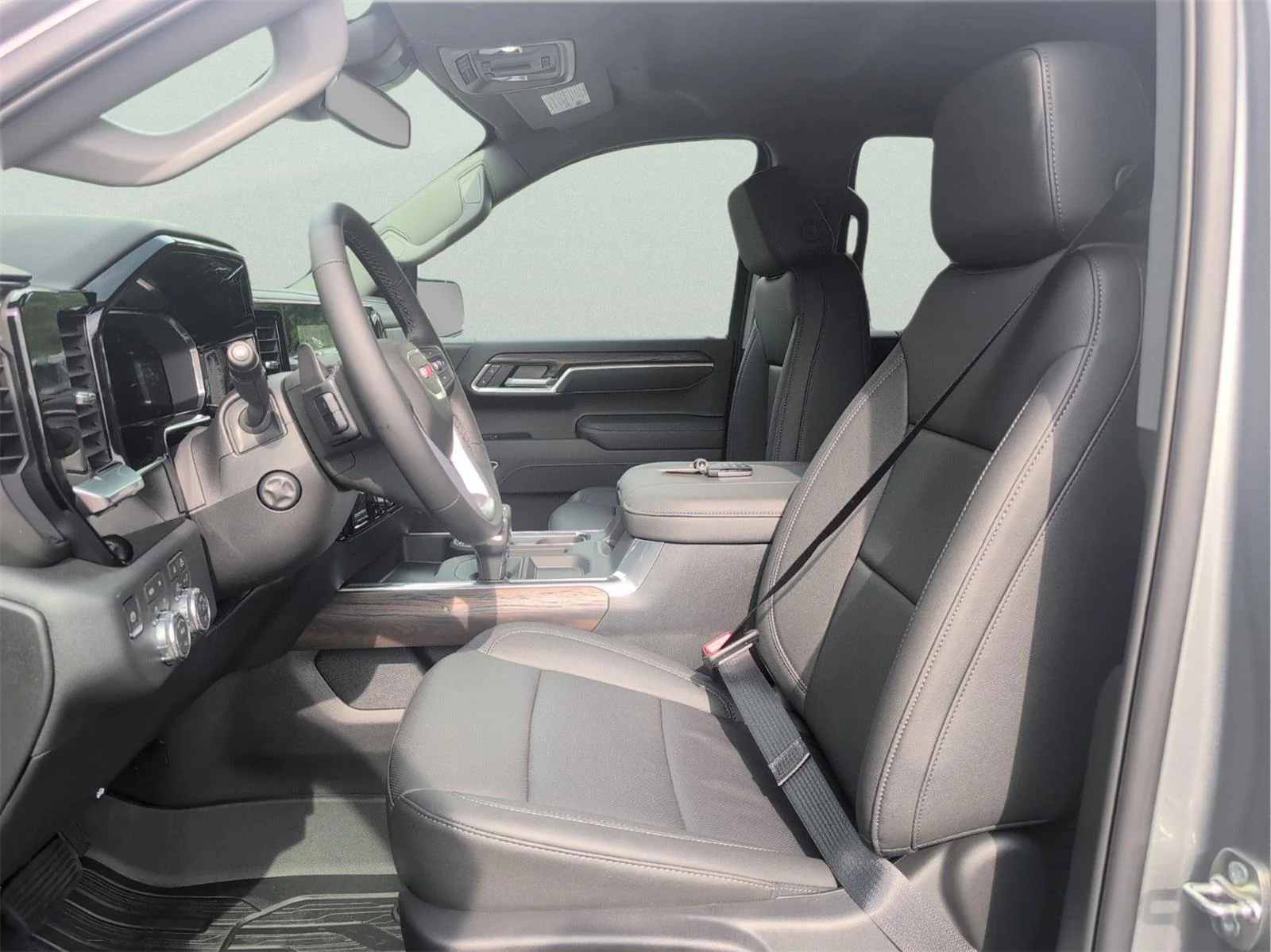 New 2026 Sterling Metallic GMC SLT image 30