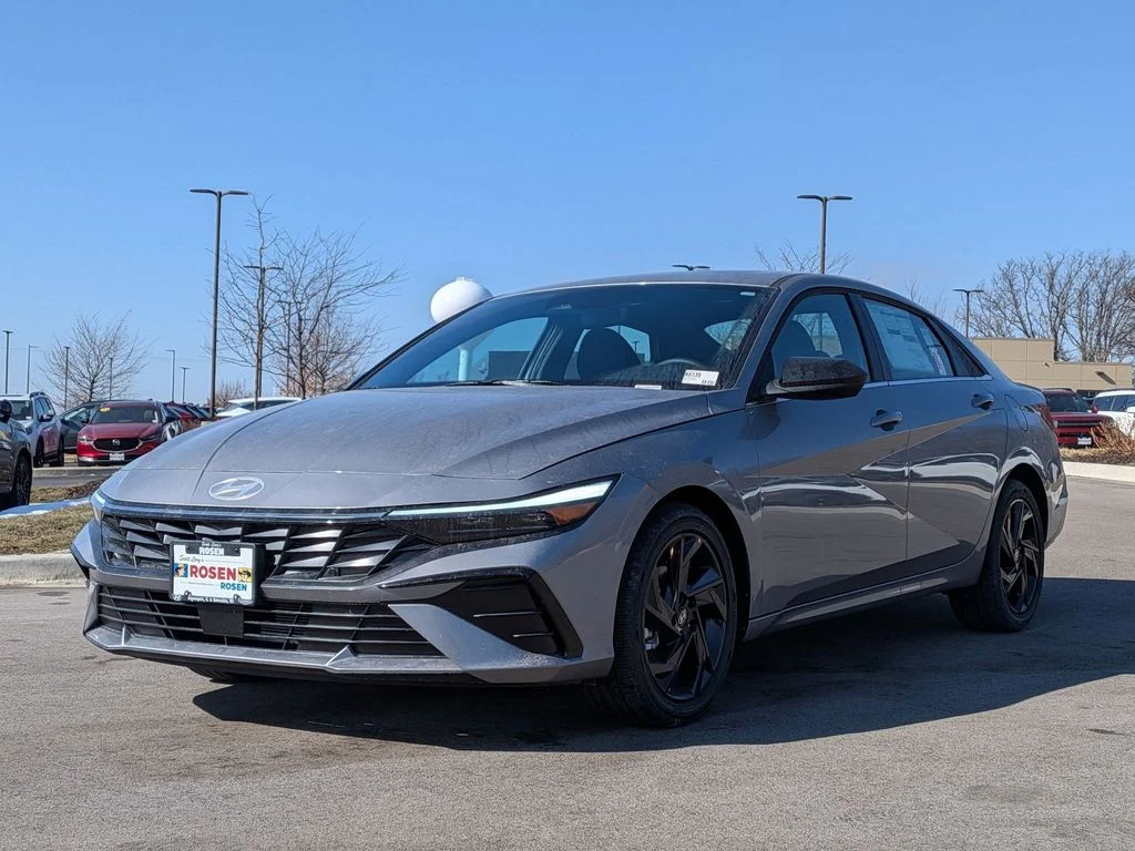 New 2026 Silver Hyundai SEL Sport image 3