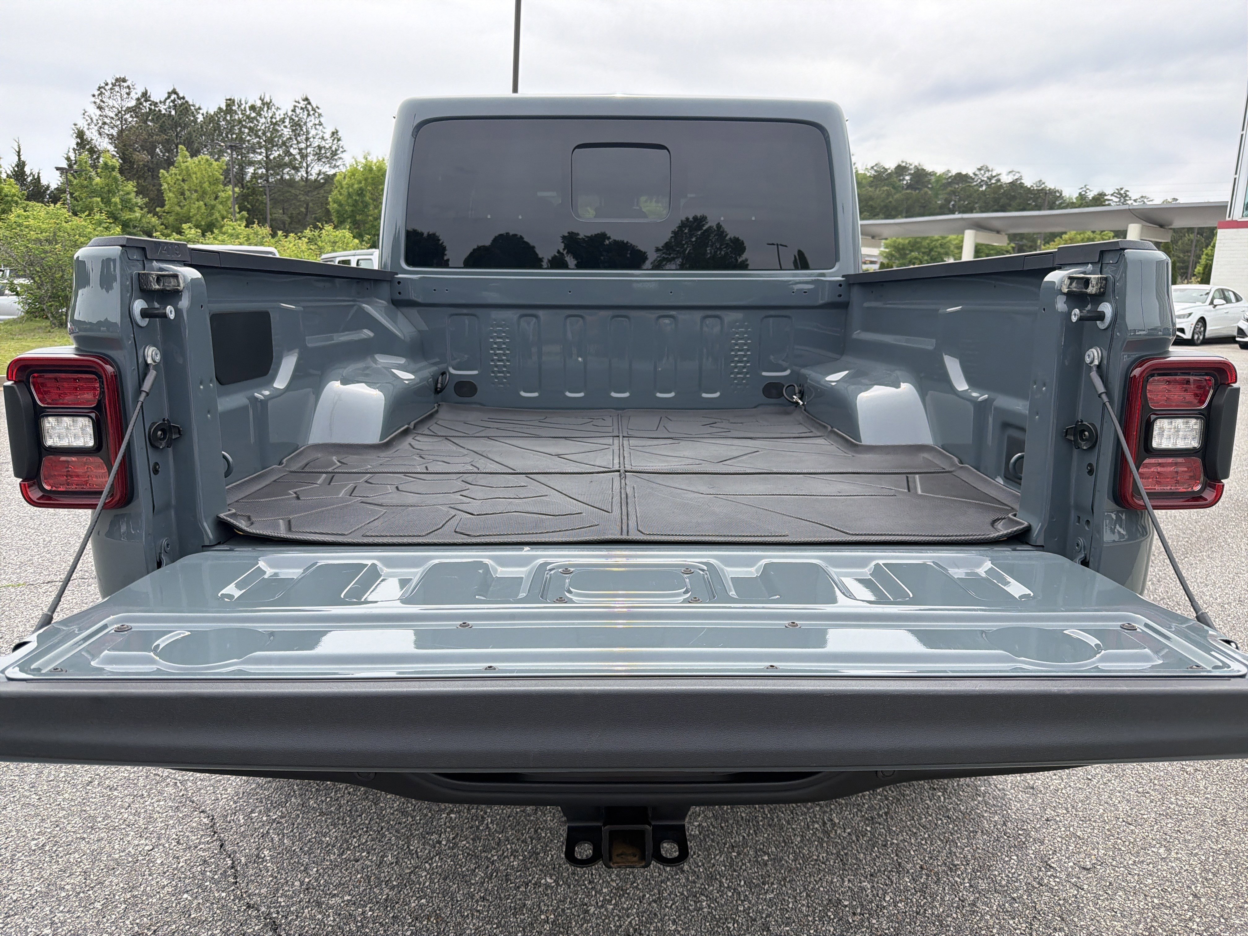 Used 2025 Anvil Clearcoat Jeep Mojave image 29