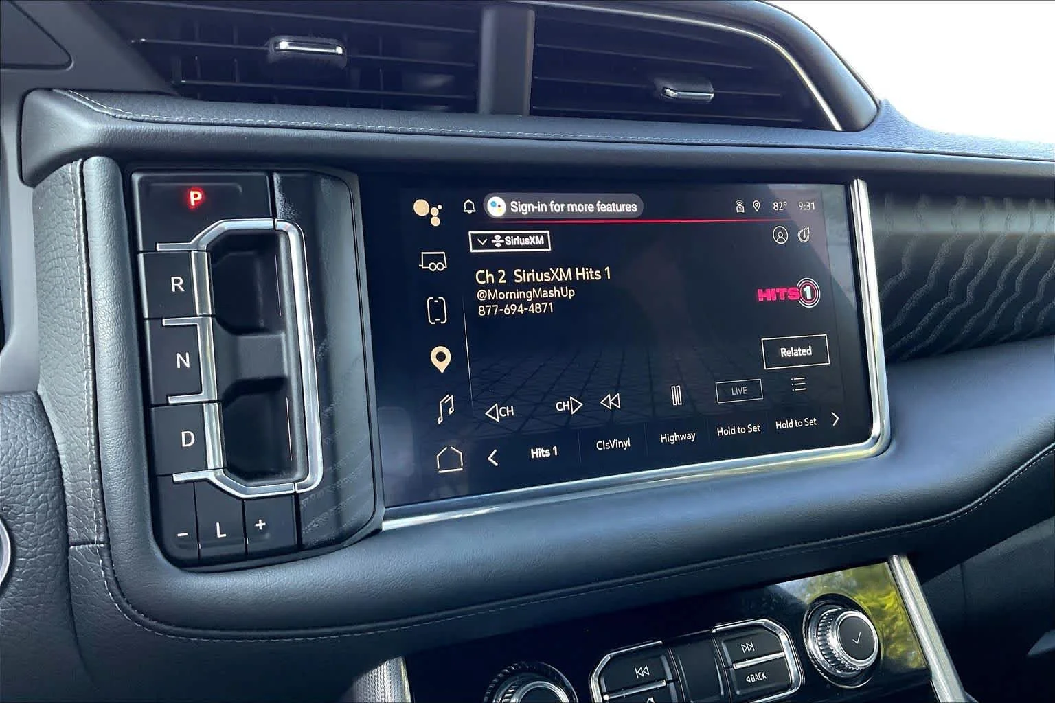 Used 2024 White Frost Tricoat GMC Denali image 32
