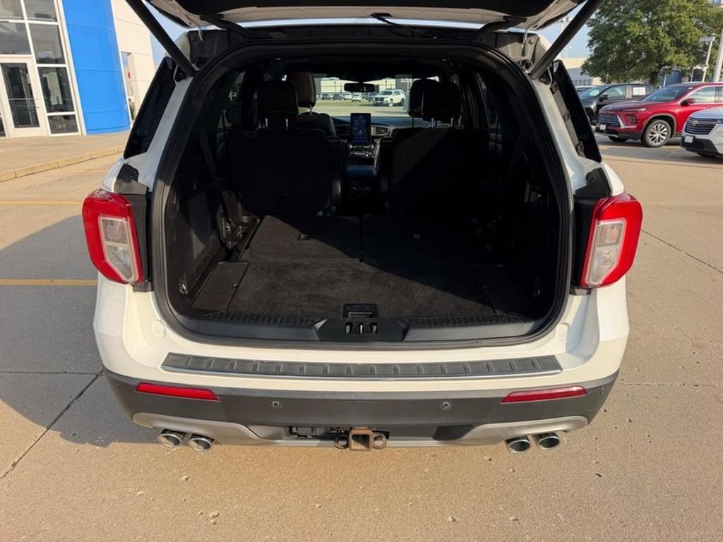 Used 2021 Star White Metallic Tri-Coat Ford Platinum image 4