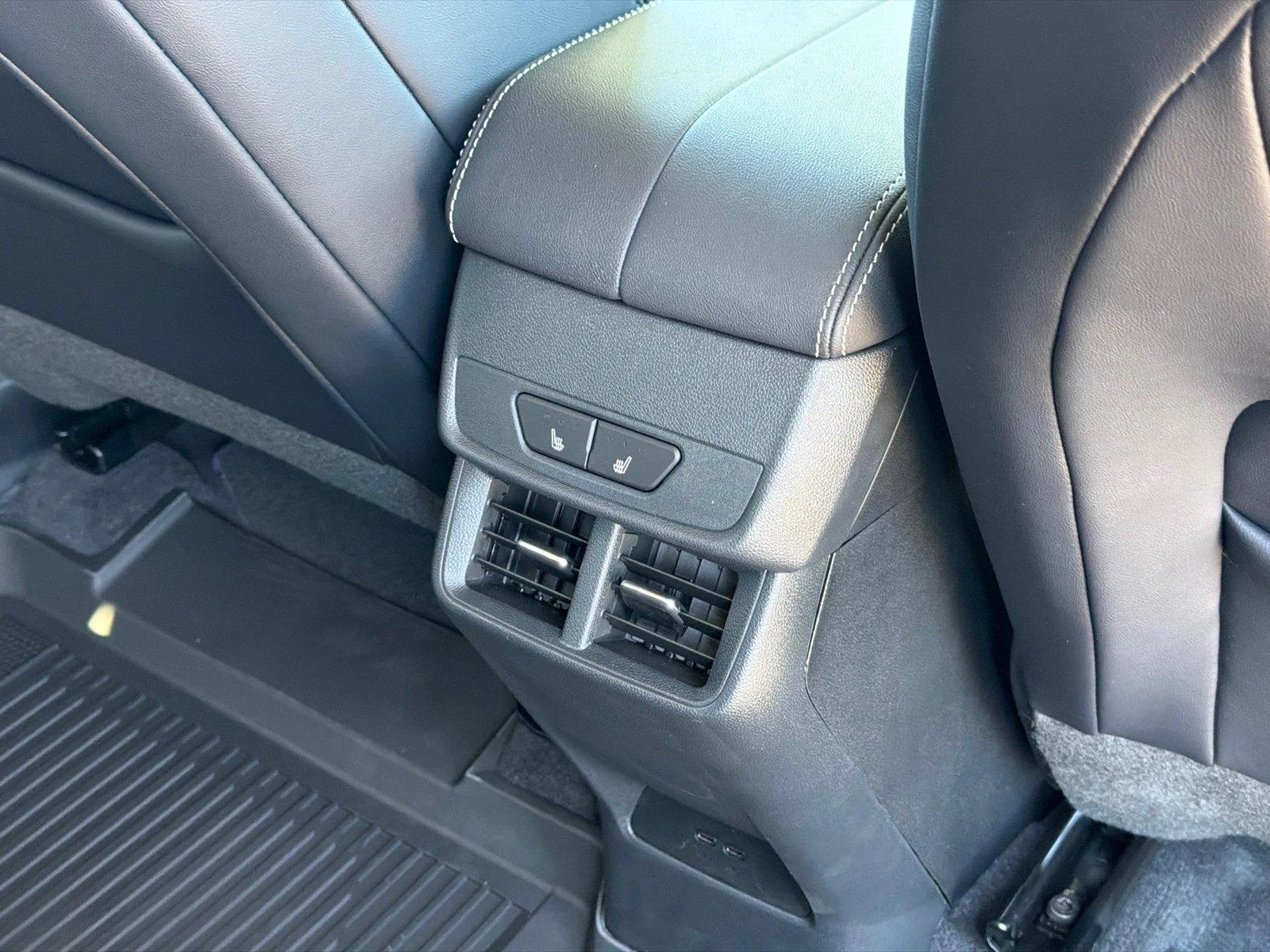 2027 GMC Terrain Denali - Photo 13