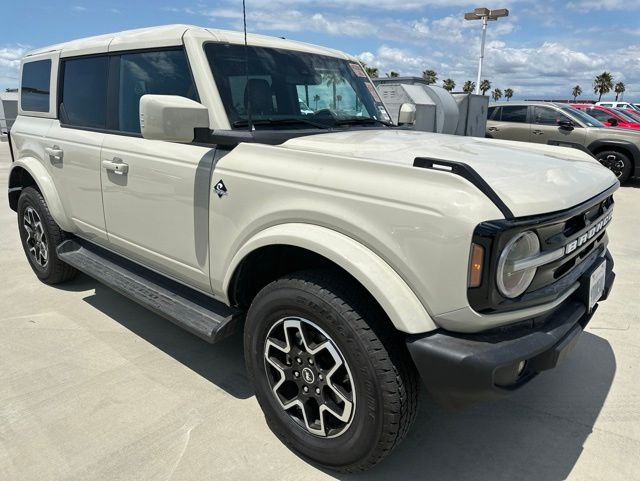 2025 Ford Bronco Outer Banks 4x4's photo