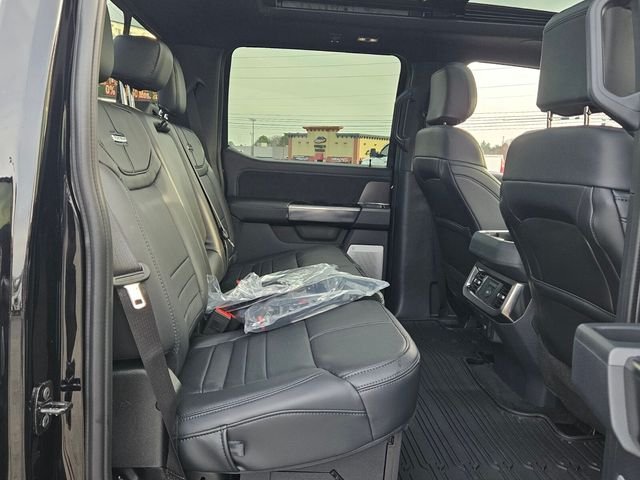 2026 Ford F-350 Super Duty Platinum - Photo 14