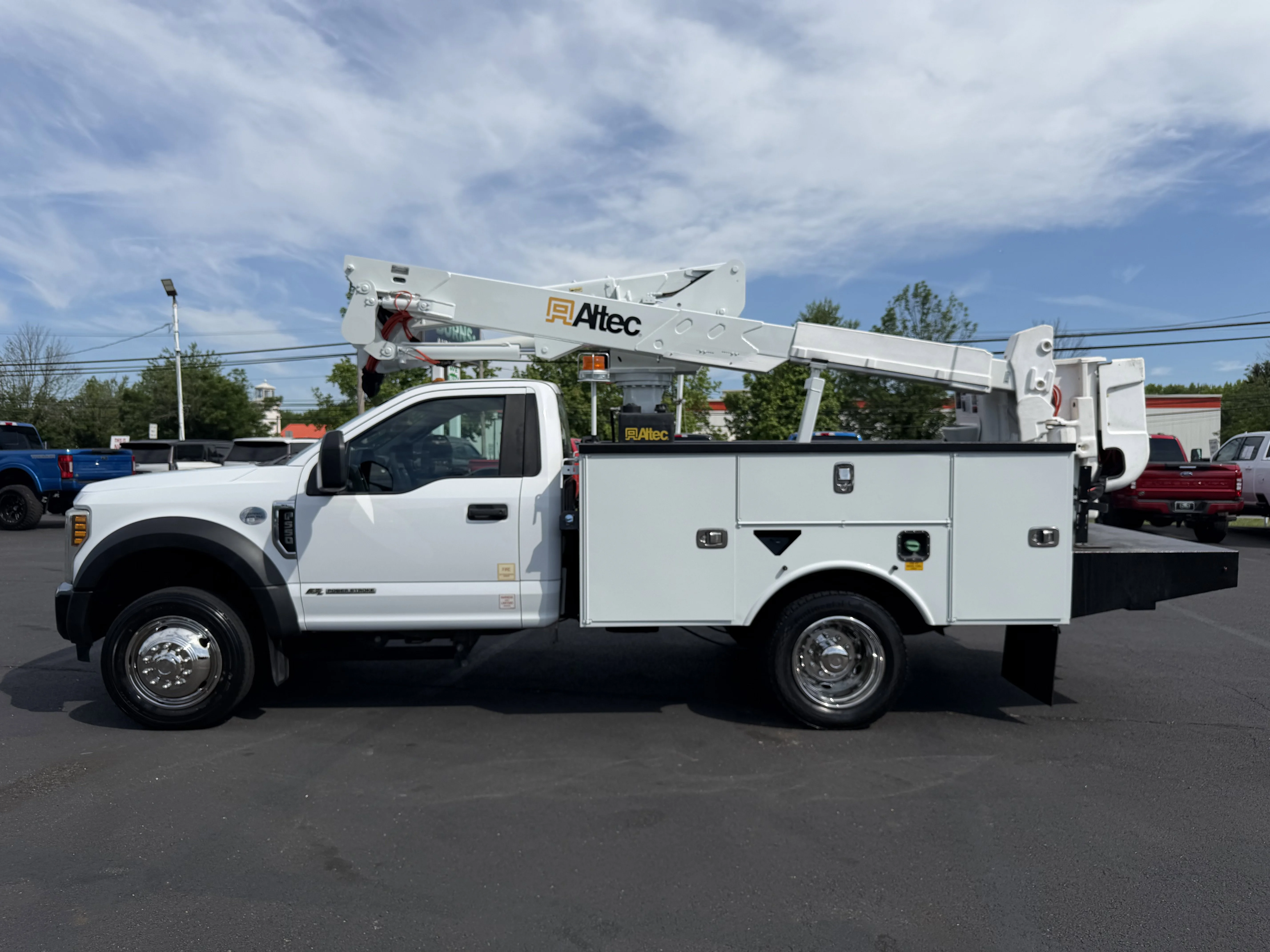 Used 2019 Oxford White   Z1 Ford XLT image 9