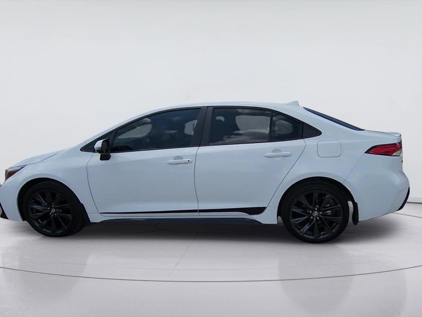 2024 Toyota Corolla SE White at Robbins Nissan