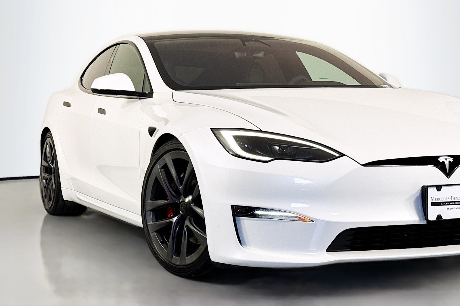 Used 2023 WHITE Tesla Standard Range image 13
