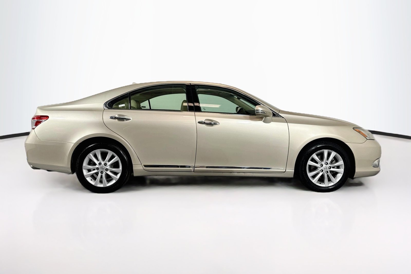 Used 2011 Satin Cashmere Metallic Lexus  image 4