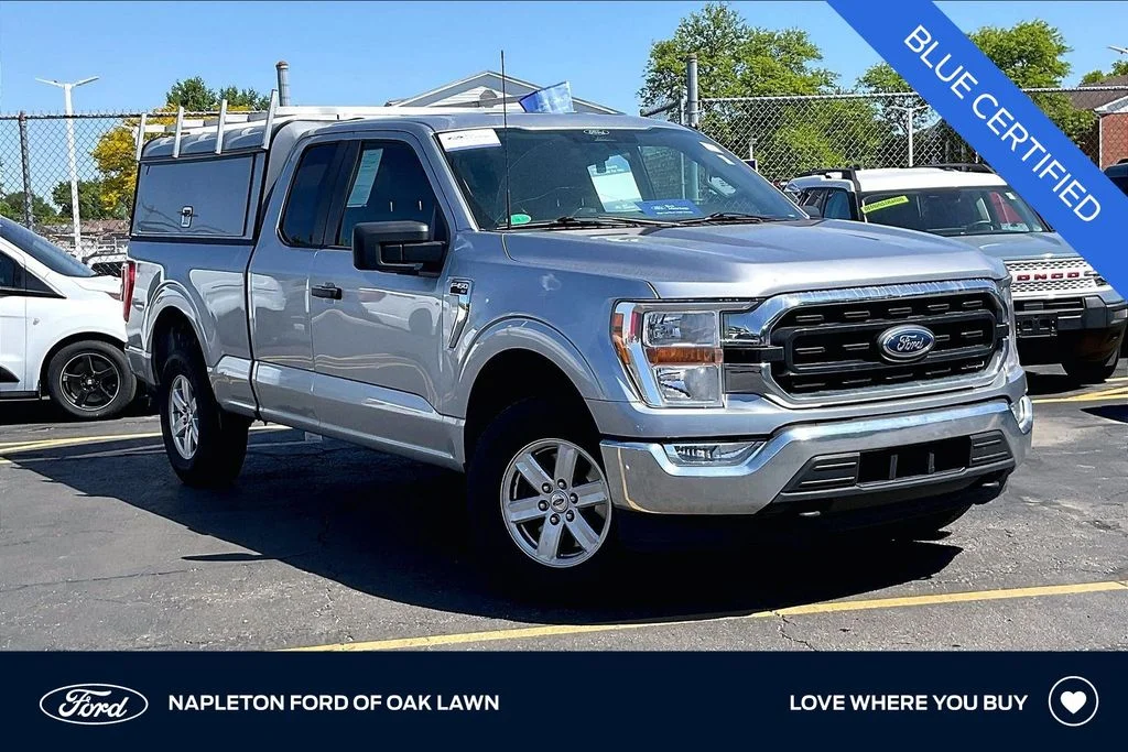Used 2022 Silver Ford XLT image 1