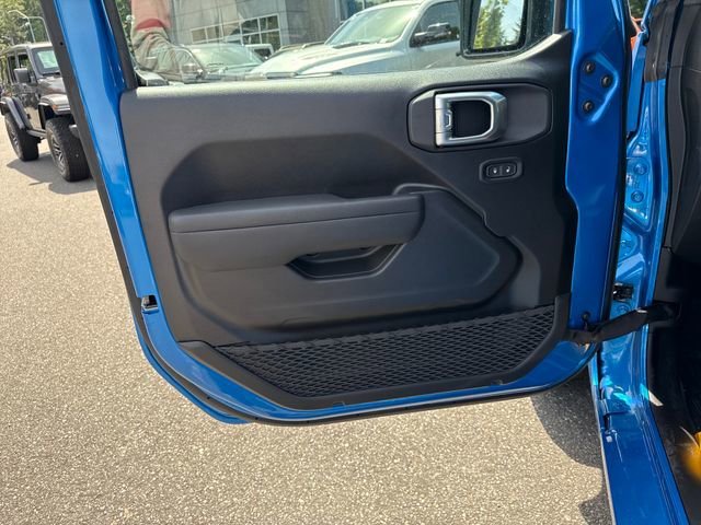 New 2026 Hydro Blue Pearl-Coat Exterior Paint Jeep Sport image 15