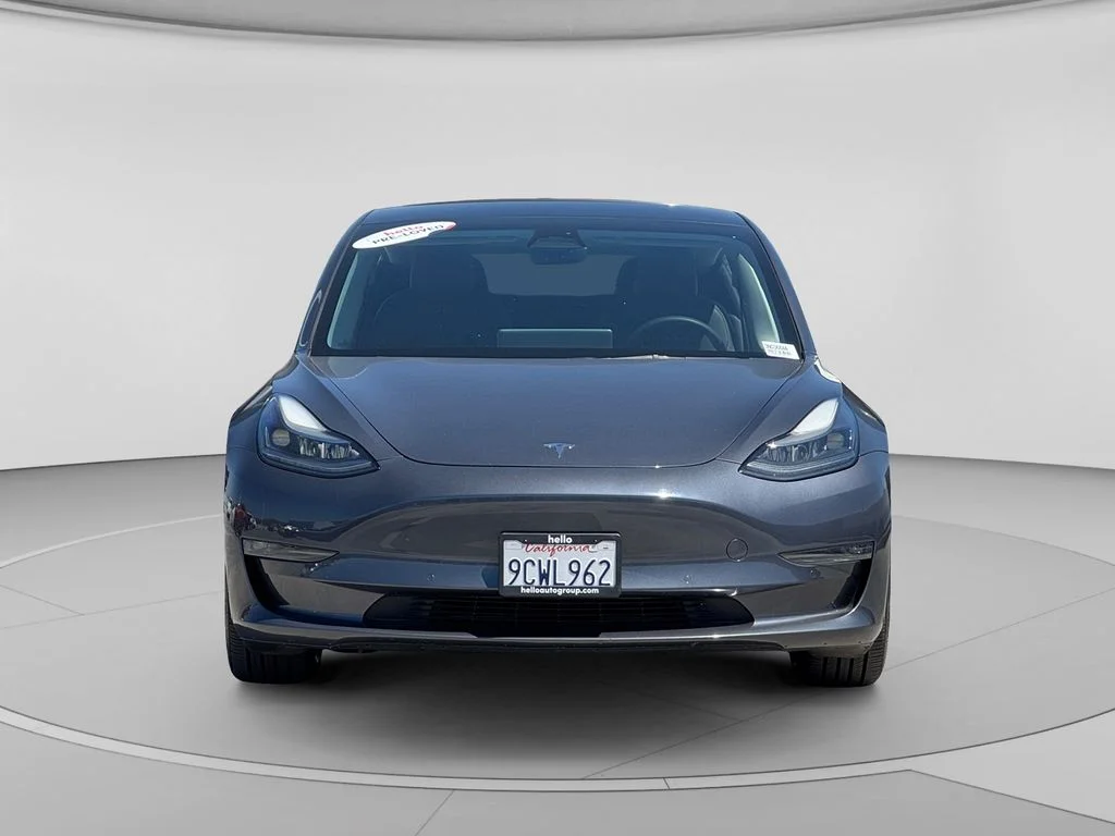 Used 2022  Tesla Performance image 28