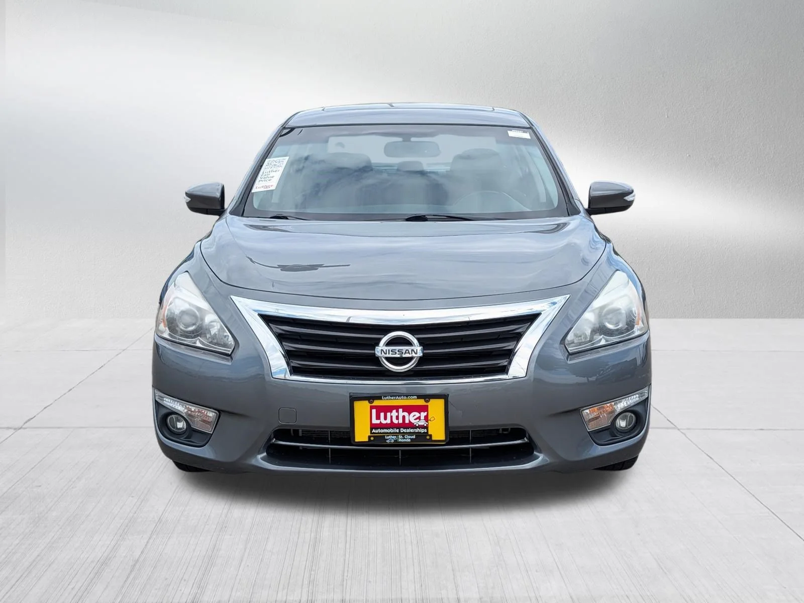 Used 2015 Nissan Altima SV with VIN 1N4AL3AP1FC589162 for sale in Waite Park, MN