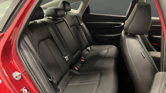 Used 2023 Ultimate Red Hyundai Limited image 26