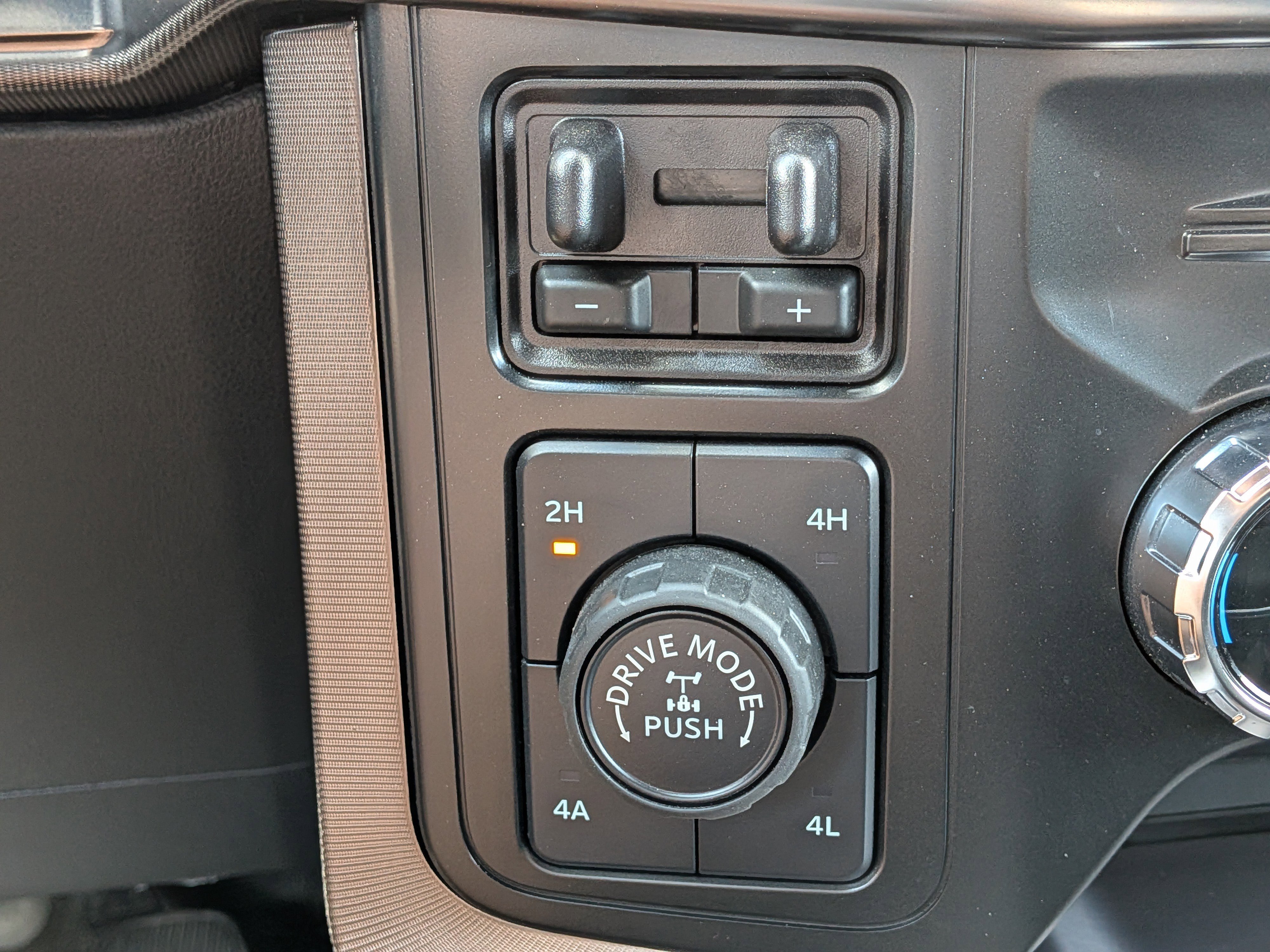 2024 Ford F-150 Platinum - Photo 33