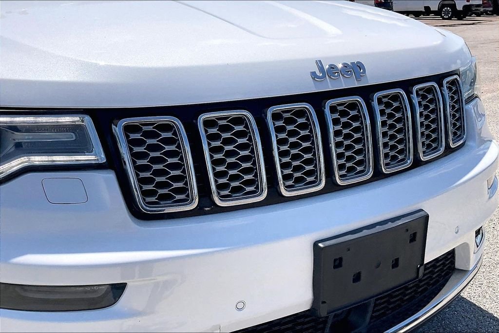 Certified Used 2019 Bright White Clearcoat Jeep Summit image 34