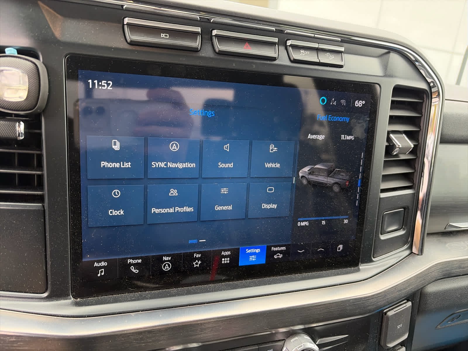 Used 2024 Iconic Silver Metallic Ford LARIAT image 3