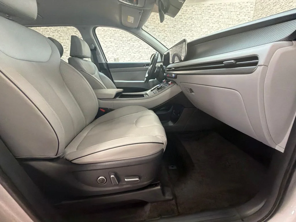 Used 2024 Typhoon Silver Hyundai SEL image 12
