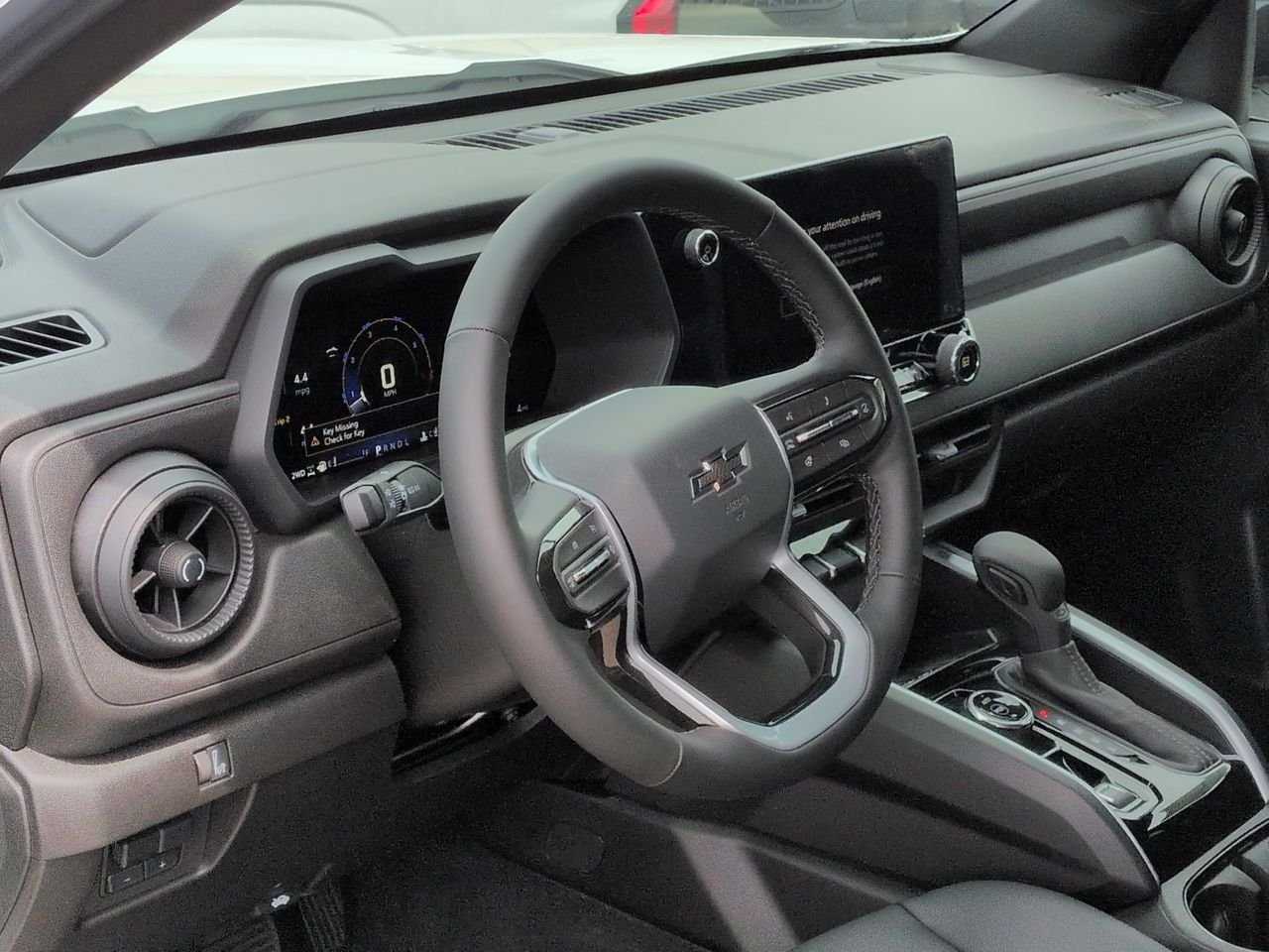 2026 Chevrolet Colorado Trail Boss - Photo 10