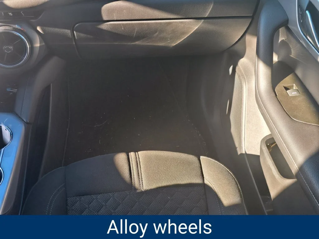 Certified Used 2022 SUMMIT WHITE Chevrolet LT image 20