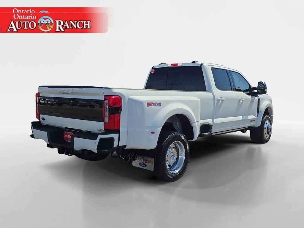 New 2026 Star White Metallic Tri-Coat Ford Platinum image 5