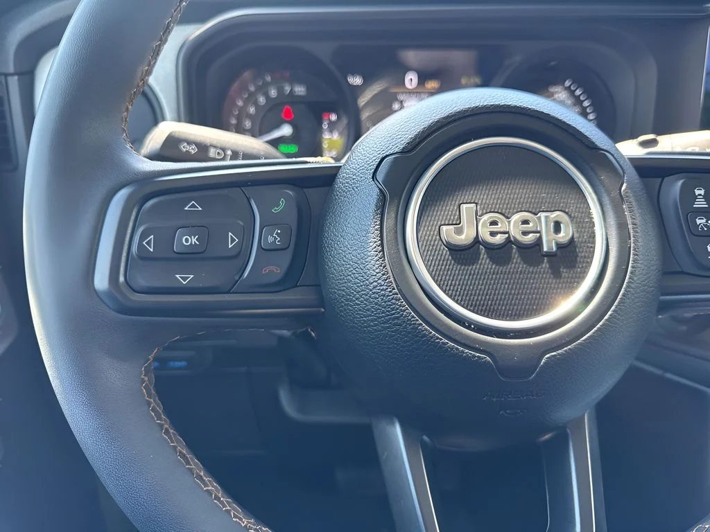 Used 2024 Green Jeep Sport S 4xe image 14