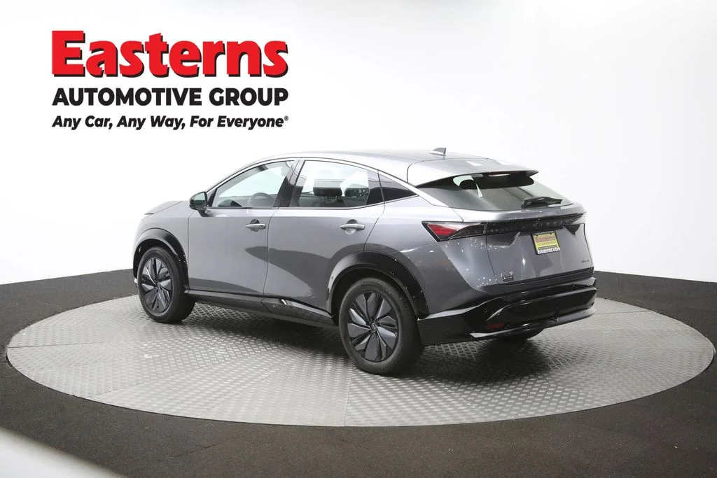 Used 2023 Gray Nissan ENGAGE image 63
