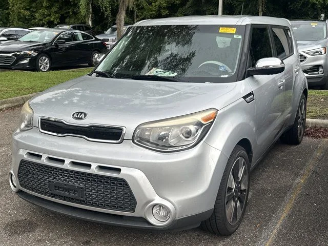 Used 2015 Silver Kia Exclaim image 3