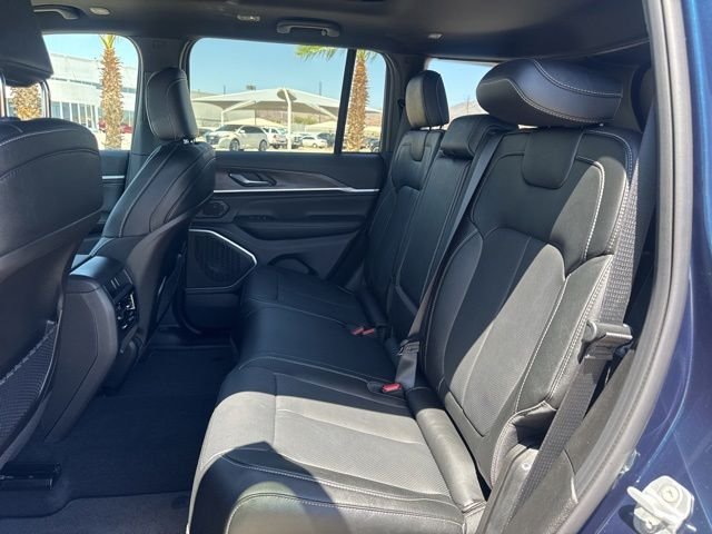 New 2026 Fathom Blue Pearl-Coat Exterior Paint Jeep Limited Reserve image 10