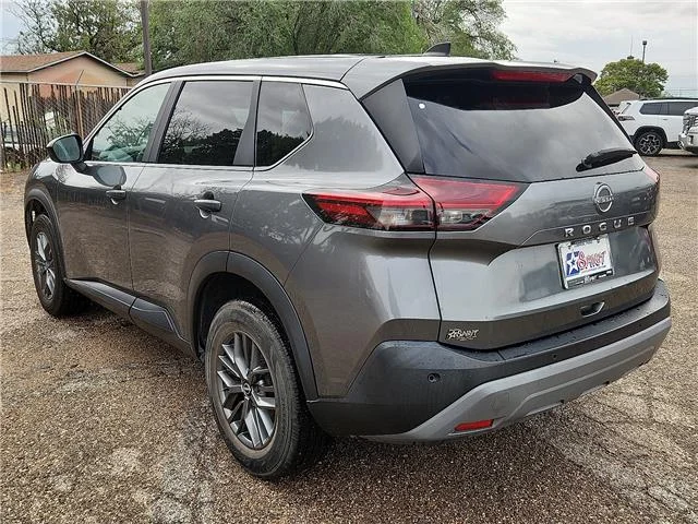 Used 2023 Gray Nissan S image 3