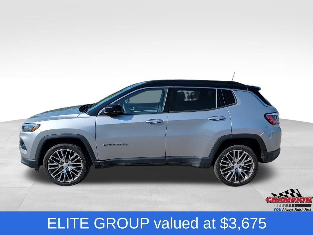 Used 2023 Silver Jeep Limited image 2
