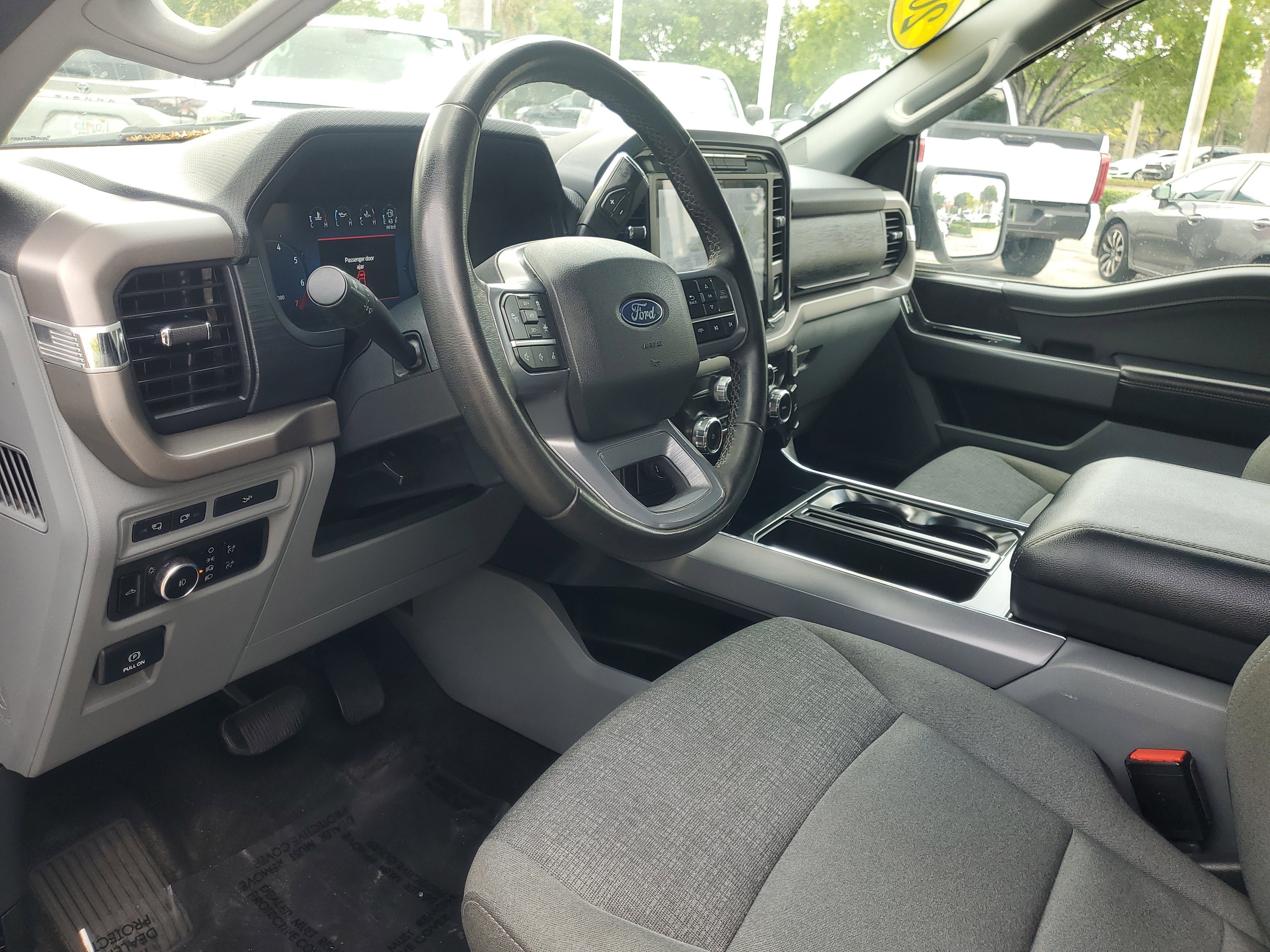 Used 2024 Oxford White Ford XLT image 14