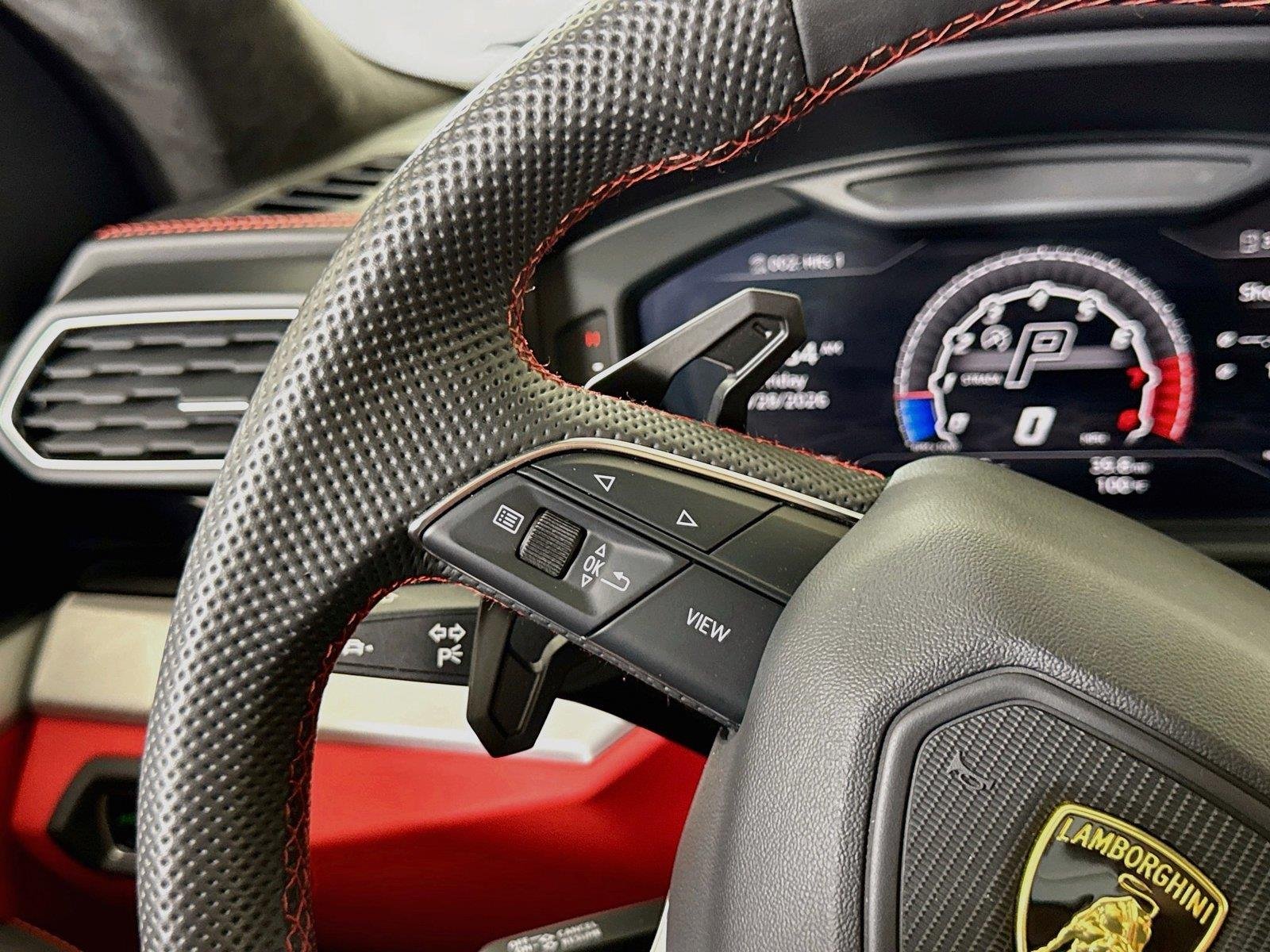 Used 2020 Bianco Icarus Metallic Lamborghini Carbon Bonnett | Custom Exhaust | Only 10K Miles image 23