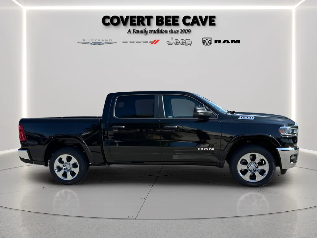 New 2026 Diamond Black Crystal Pearl-Coat Exterior Paint RAM Big Horn/Lone Star image 16