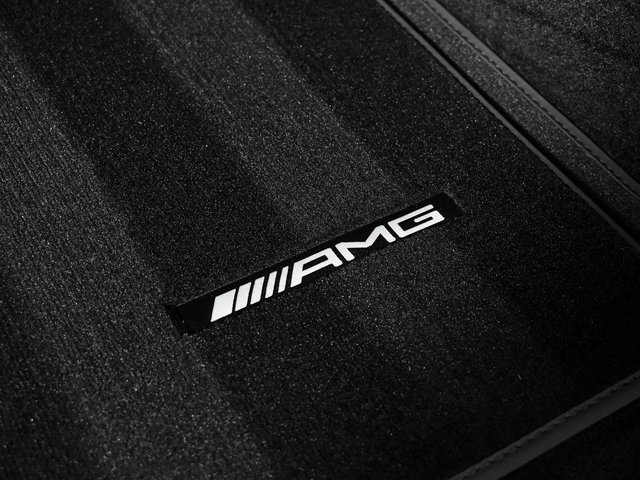 New 2026 Polar White Mercedes-Benz GLC 43 AMG® image 98