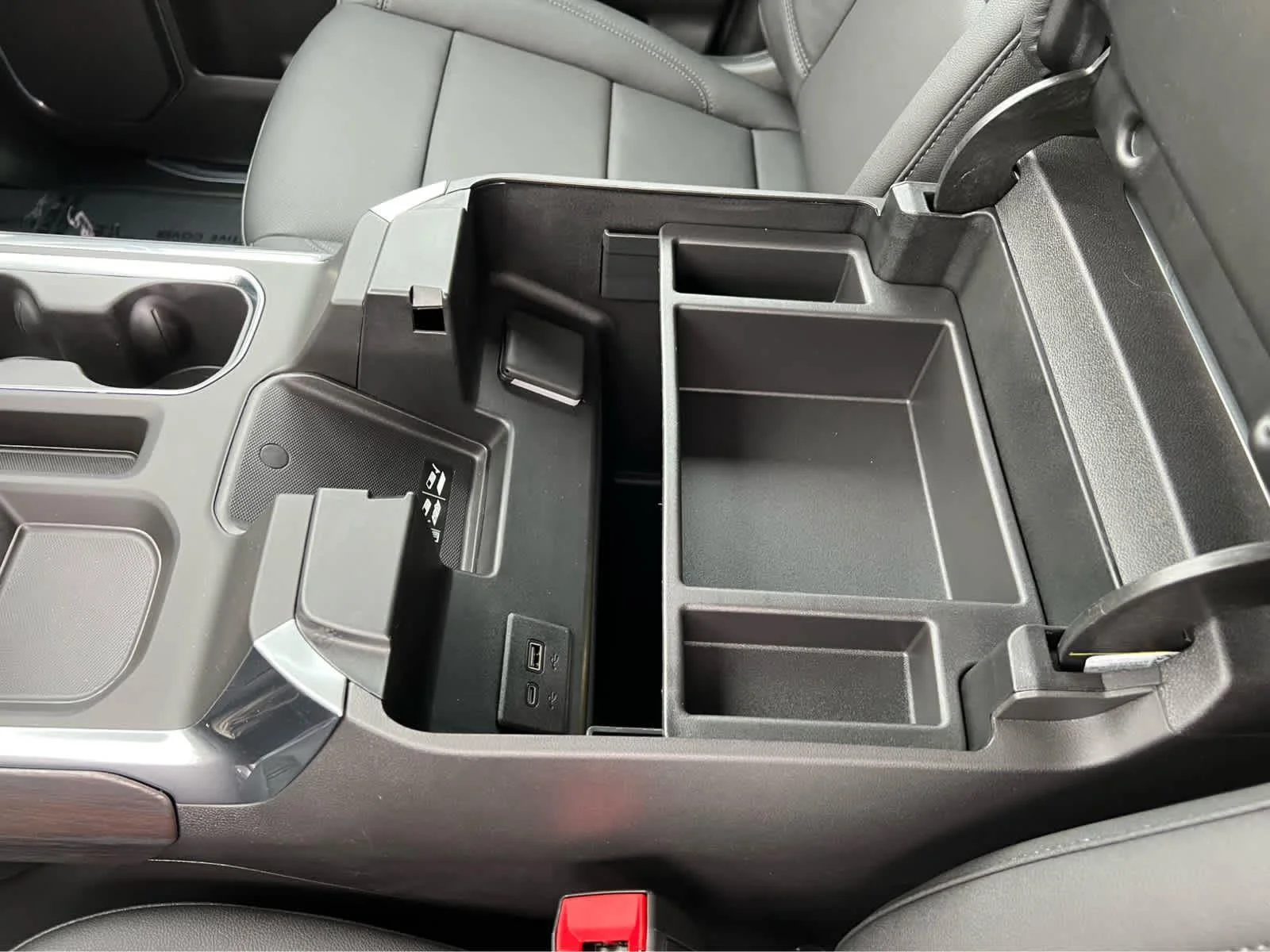 2026 GMC Sierra 1500 SLT - Photo 25