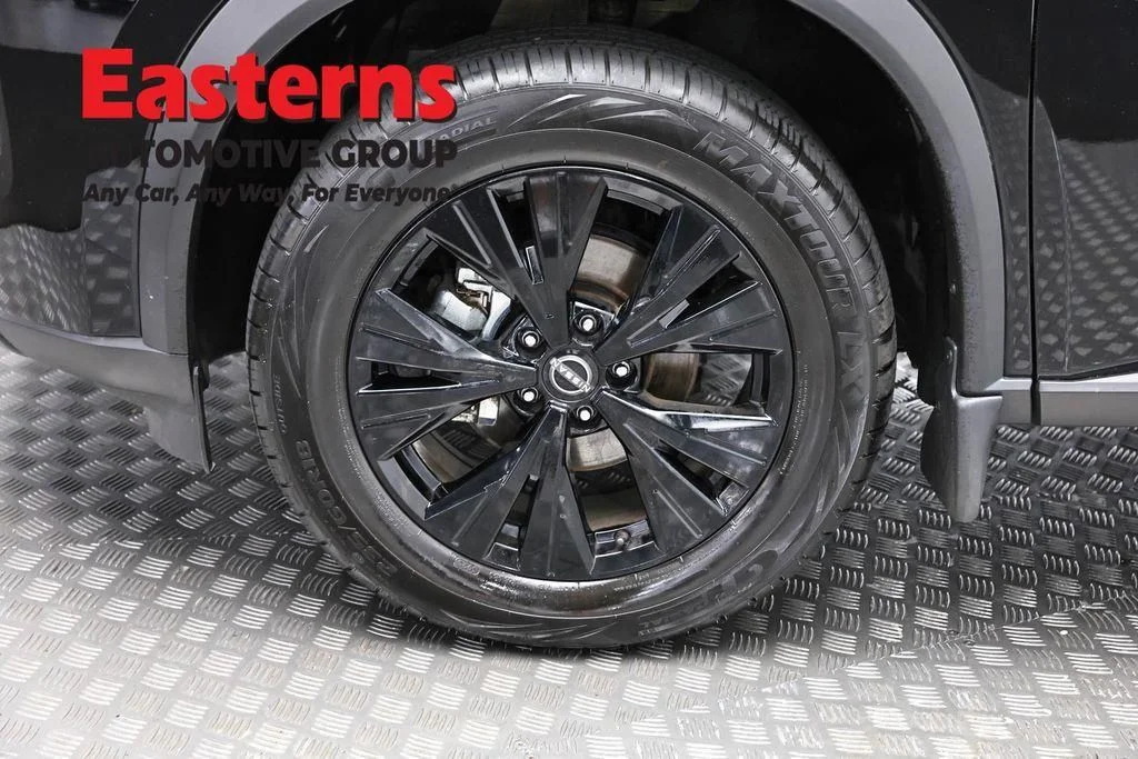 Used 2023 Black Nissan SV image 35