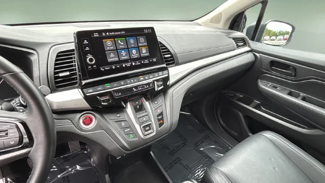 Used 2025  Honda EX-L image 25