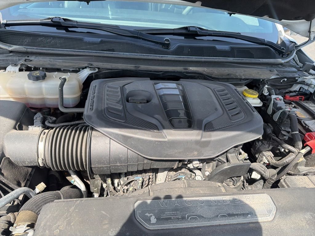 Used 2023 White Jeep Series II image 32