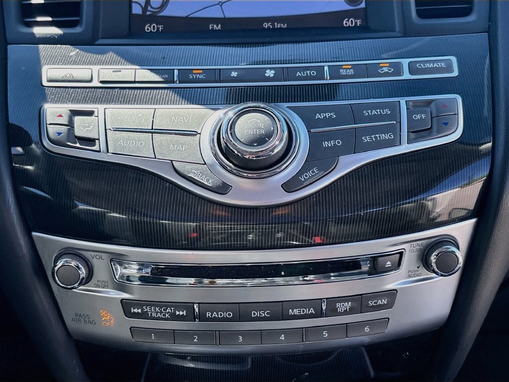Used 2019 Majestic INFINITI LUXE image 23