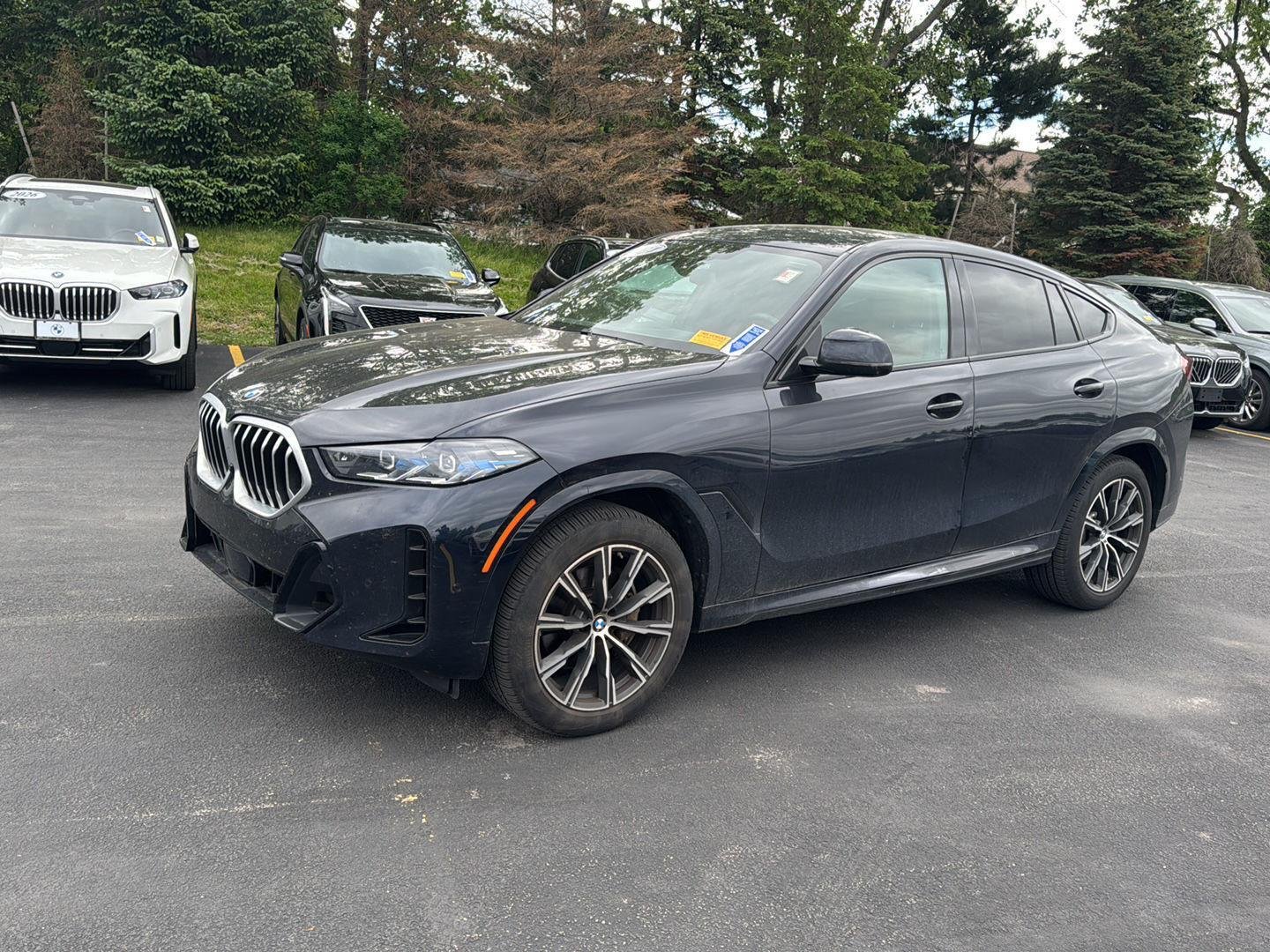 Used 2024  BMW xDrive40i image 7
