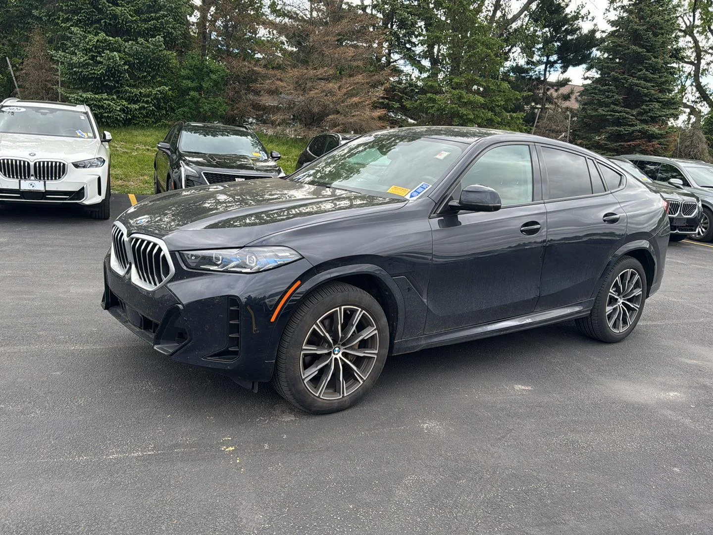 Used 2024  BMW xDrive40i image 7