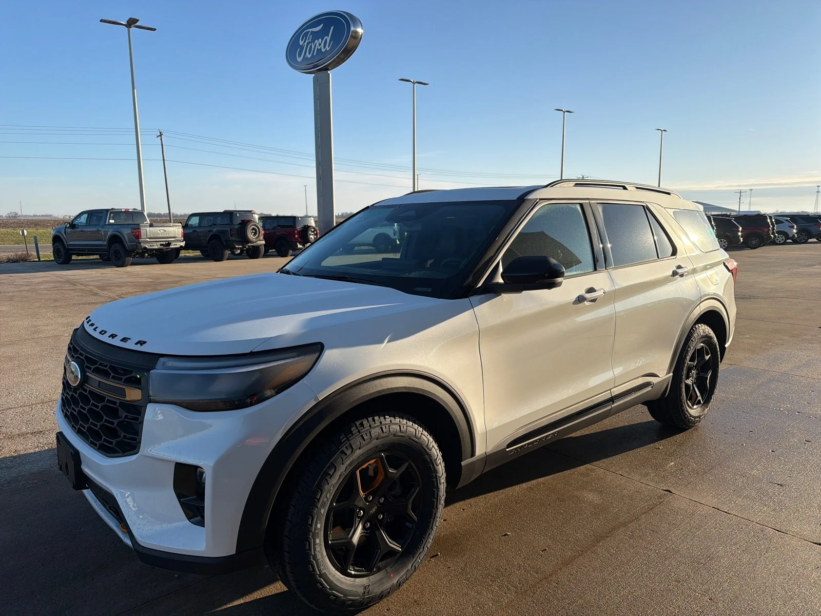 New 2026 Star White Metallic Tri-Coat Ford Tremor® image 5