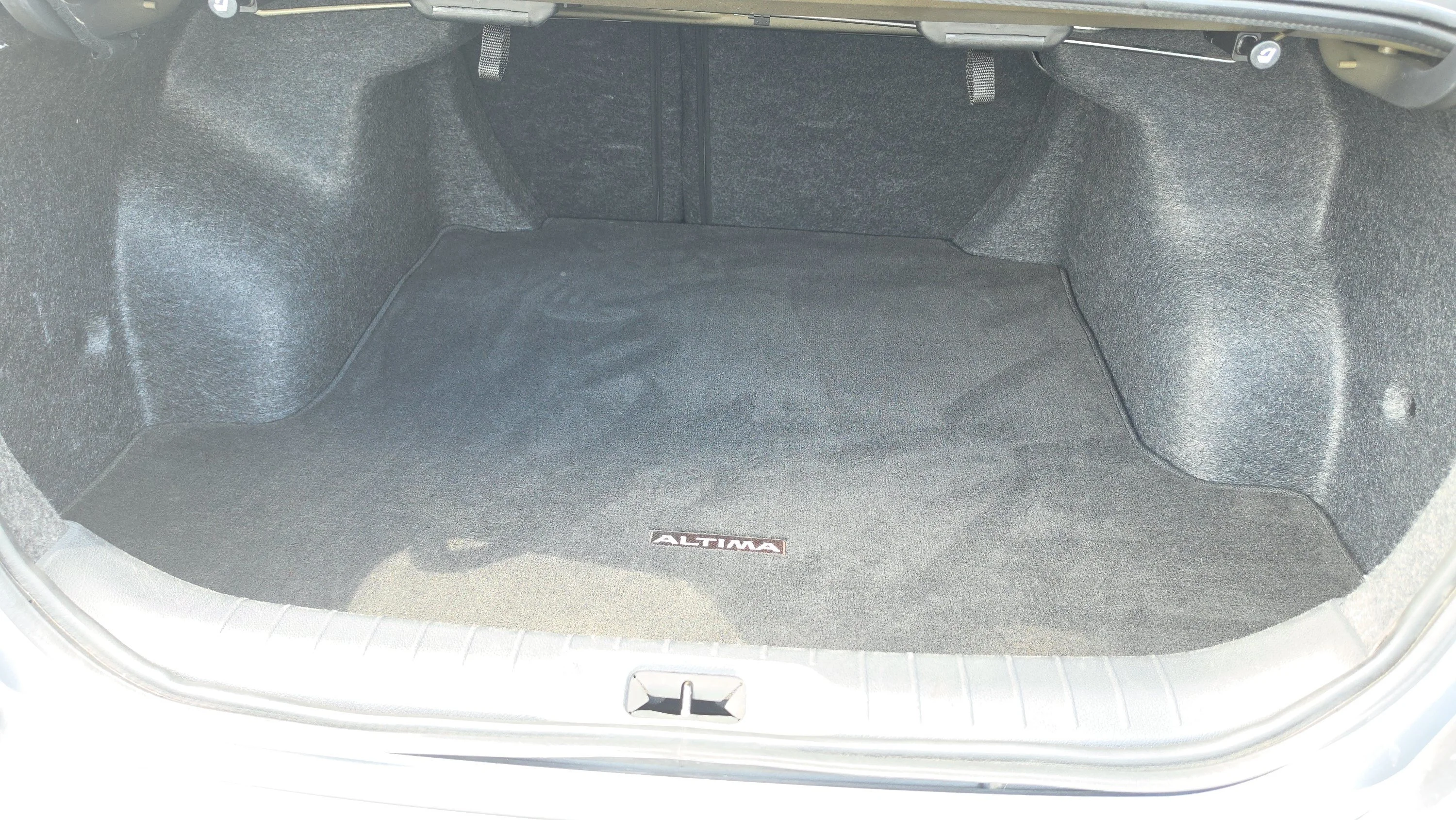 Used 2024 Gun Metallic Nissan 2.5 SV image 15